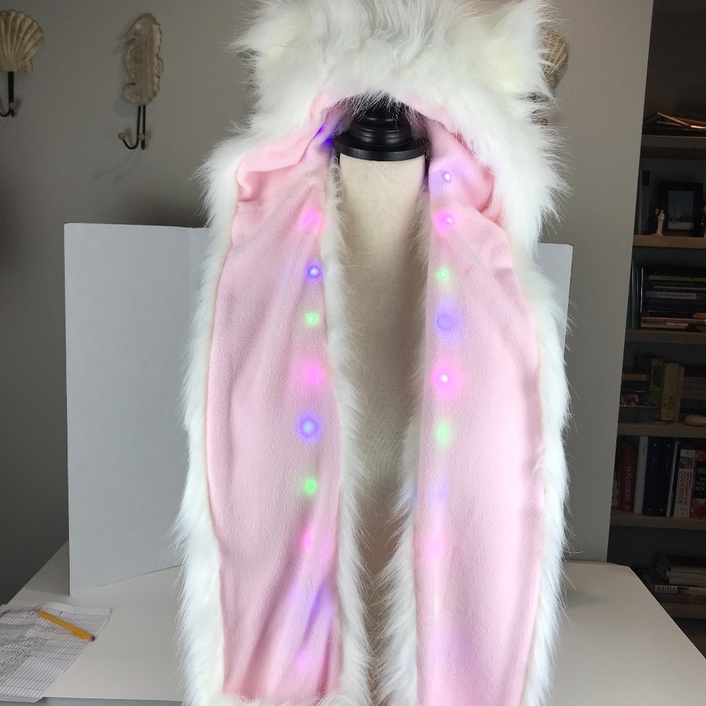🌴 Faux fur  with ears, handwarmer pockets